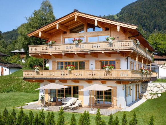 Фото — Tennerhof Luxury Chalets, Кирхберг