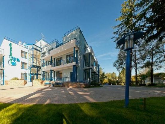 Фото — Загородный отель Гальярда, Рощино