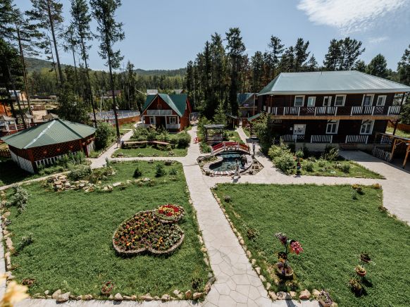 Фото — Загородный отель Кумуткан, Максимиха