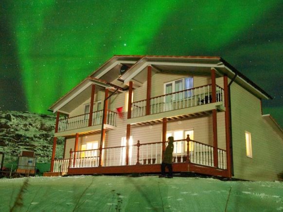 Фото — Barents Holiday Village, Териберка